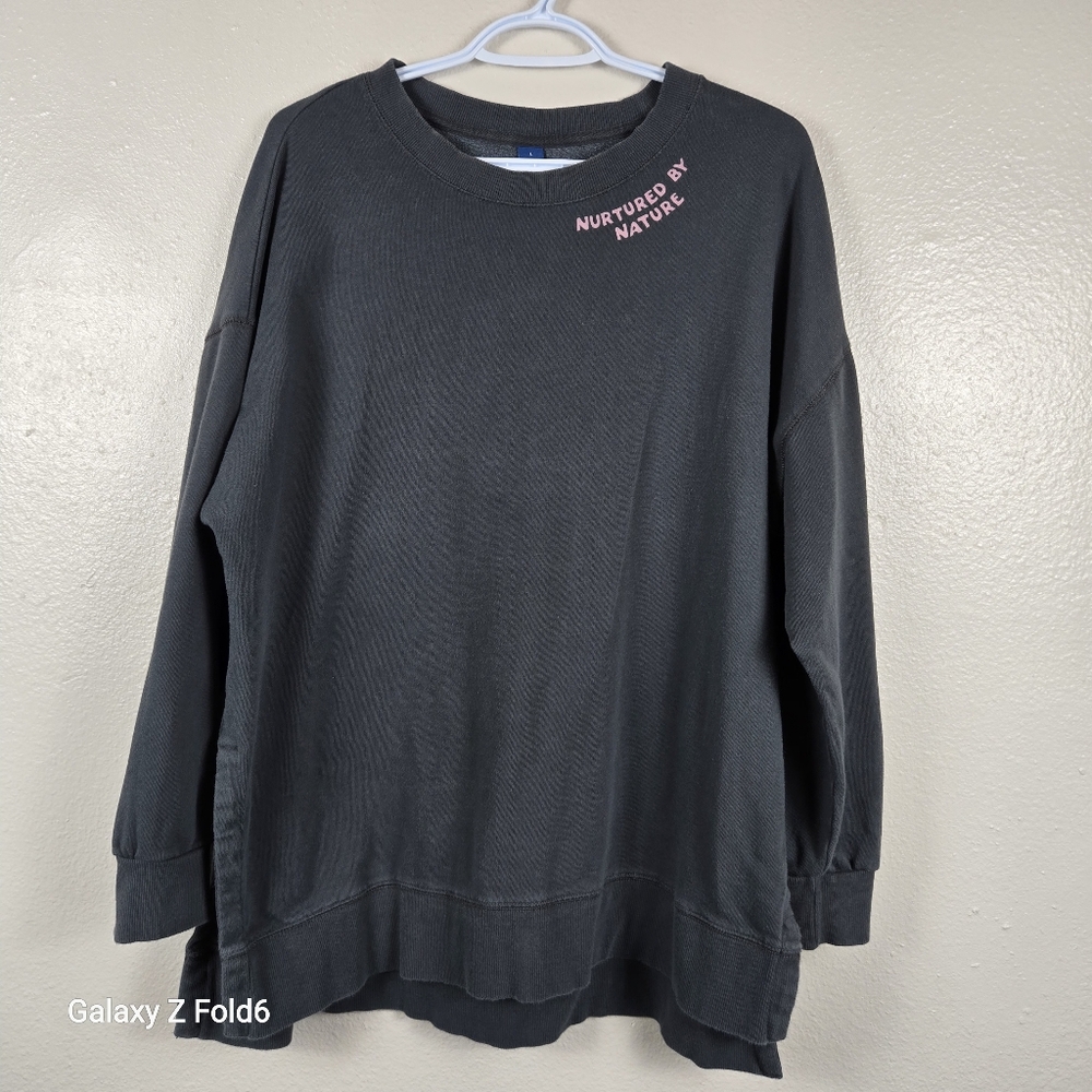 Old Navy‎ “Nurtured By Nature” Sweatshirt L Black Graphic Crewneck Cozy Pullover